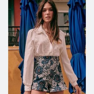 Sezane Dorian shorts in size 34/XS/US2 Jacquard Blue Flowers
